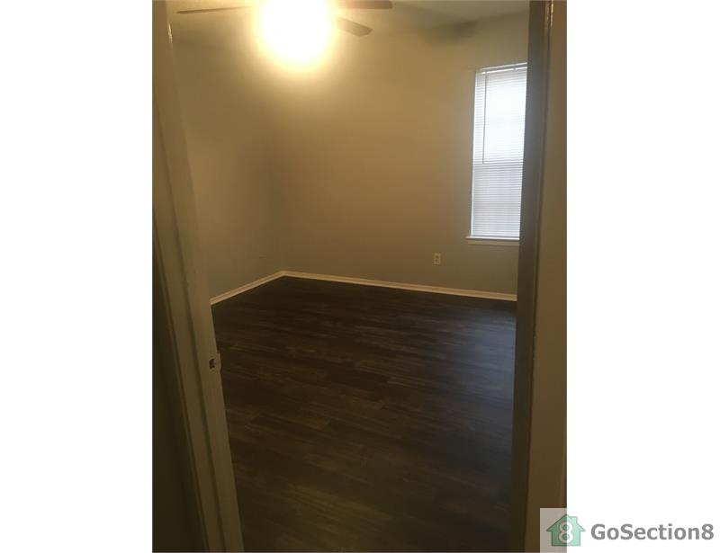 One Bedroom Apartment on West Elizabeth Ln 