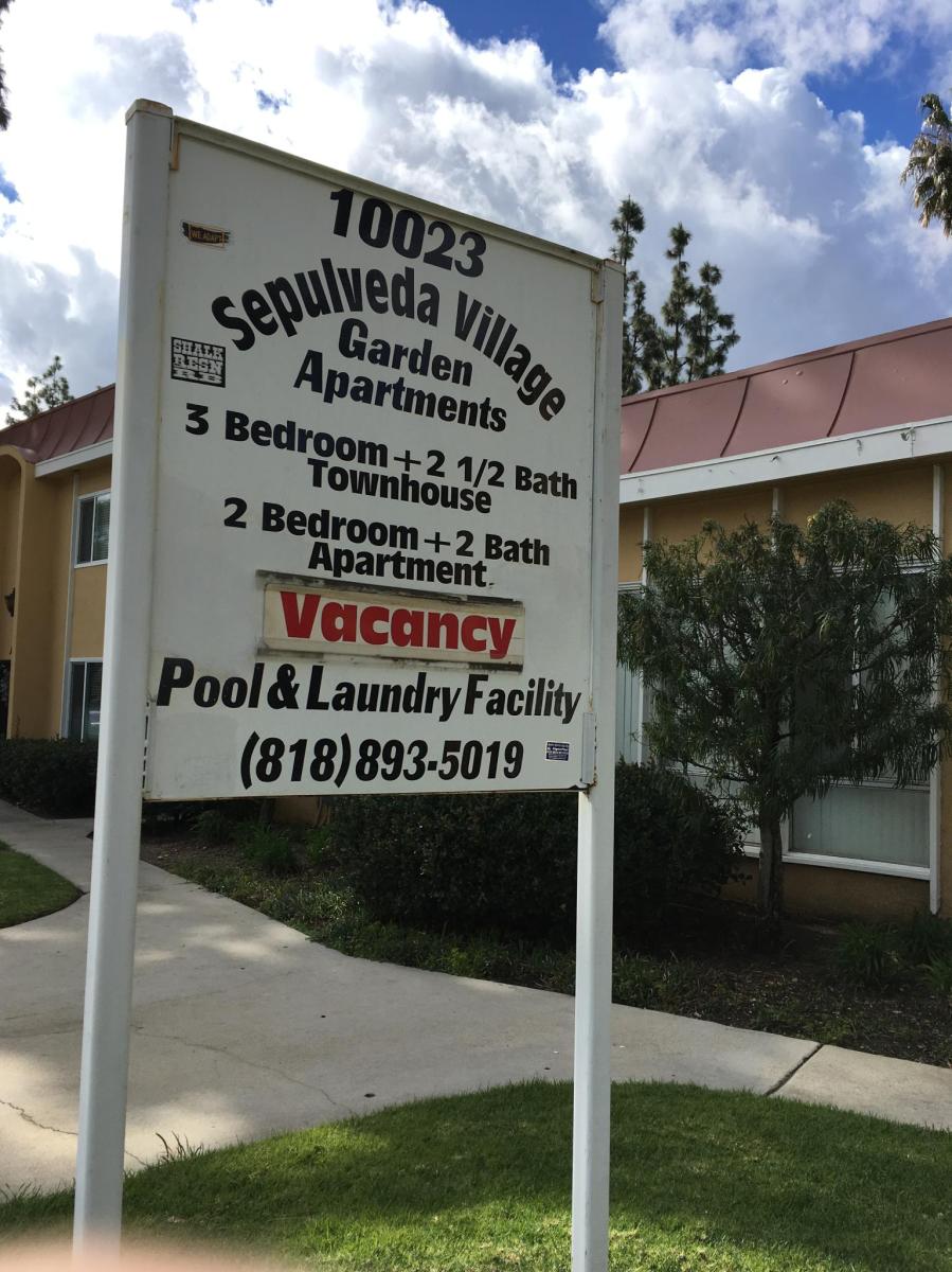 Two Bedroom Apartment on Sepulveda Boulevard Apt