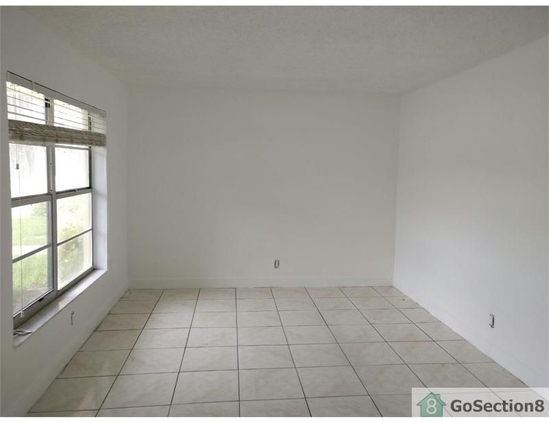 Two Bedroom Apartment on 1333 South Dixie Hwy 