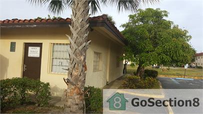 Two Bedroom Apartment on 1333 South Dixie Hwy 