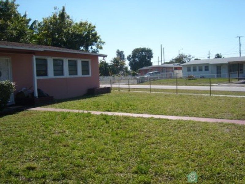 Four Bedroom TriPlex on NW 171st Street 