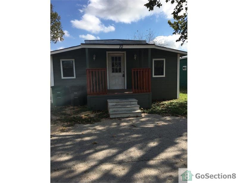 Four Bedroom Mobile-Home on Boxwood Road Lot