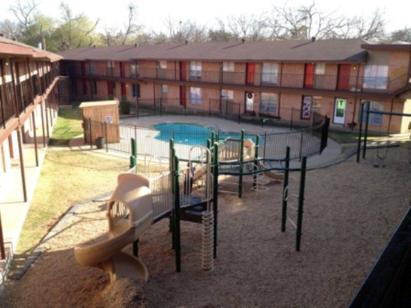 Two Bedroom Apartment on 3706 West 8th Street 